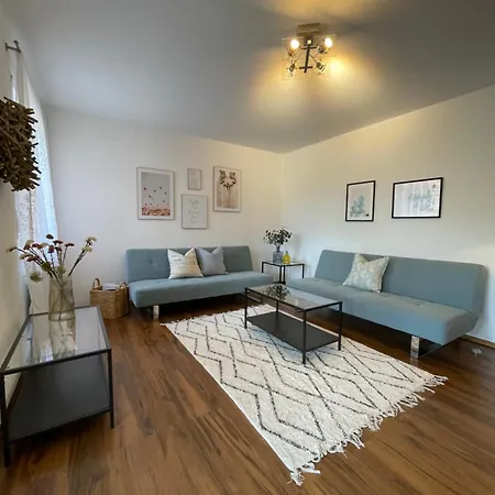 アパート Moselschoen